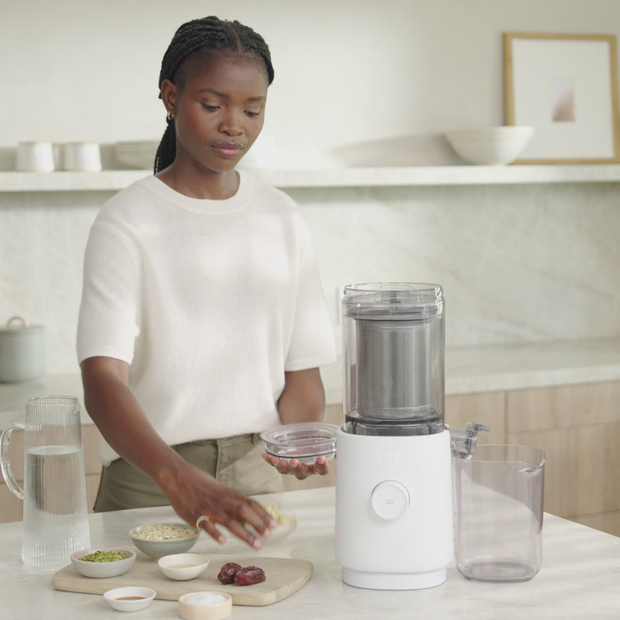 Nama M1 Plug Type E video preview